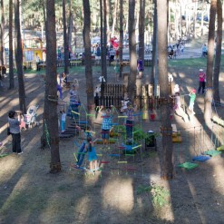 детский веревочный парк лазалка