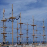 Веревочный парк на опорах Пиратский корабль